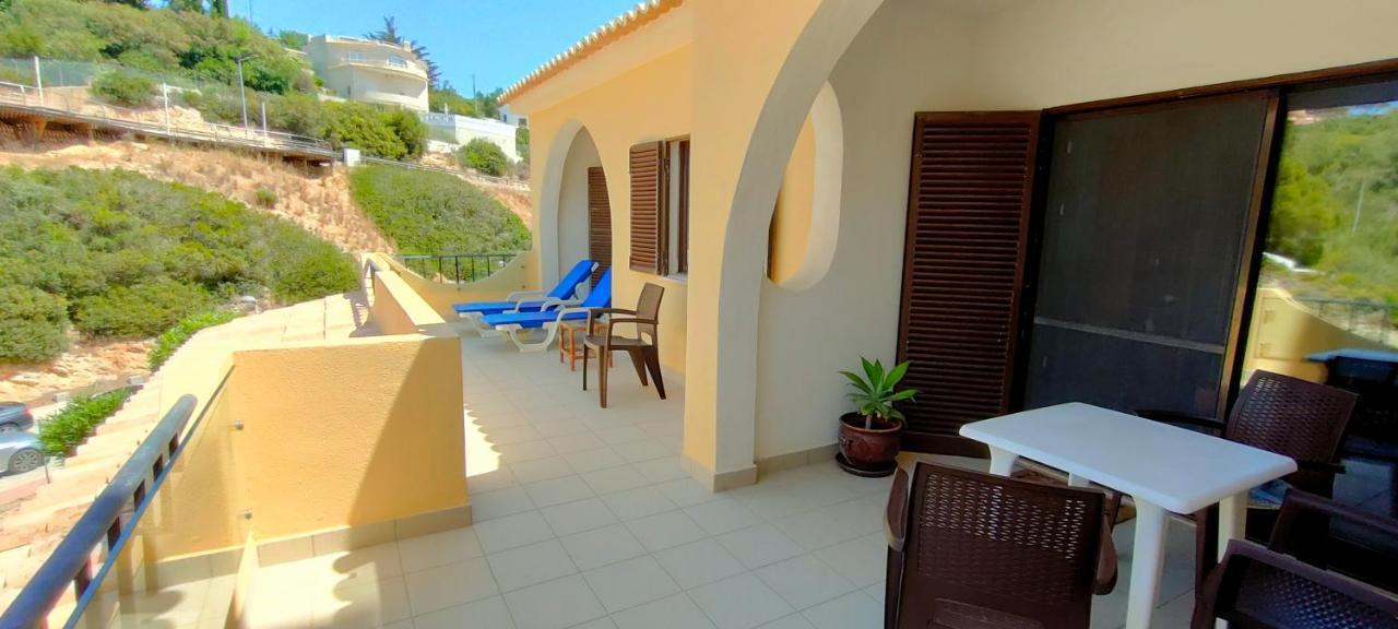 Centeanes Beach Apartment Карвоейро Екстериор снимка